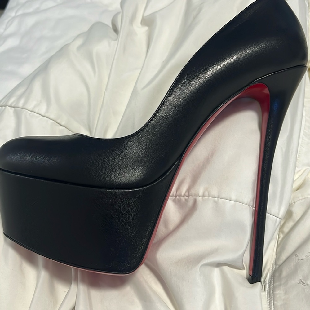 CHRISTIAN LOUBOUTIN DOLLY ALTA 160MM BLACK LEATHER STILETTOS 40.5